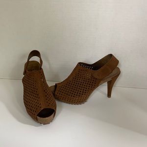 Pedro Garcia Brown Suede Heels size 38
